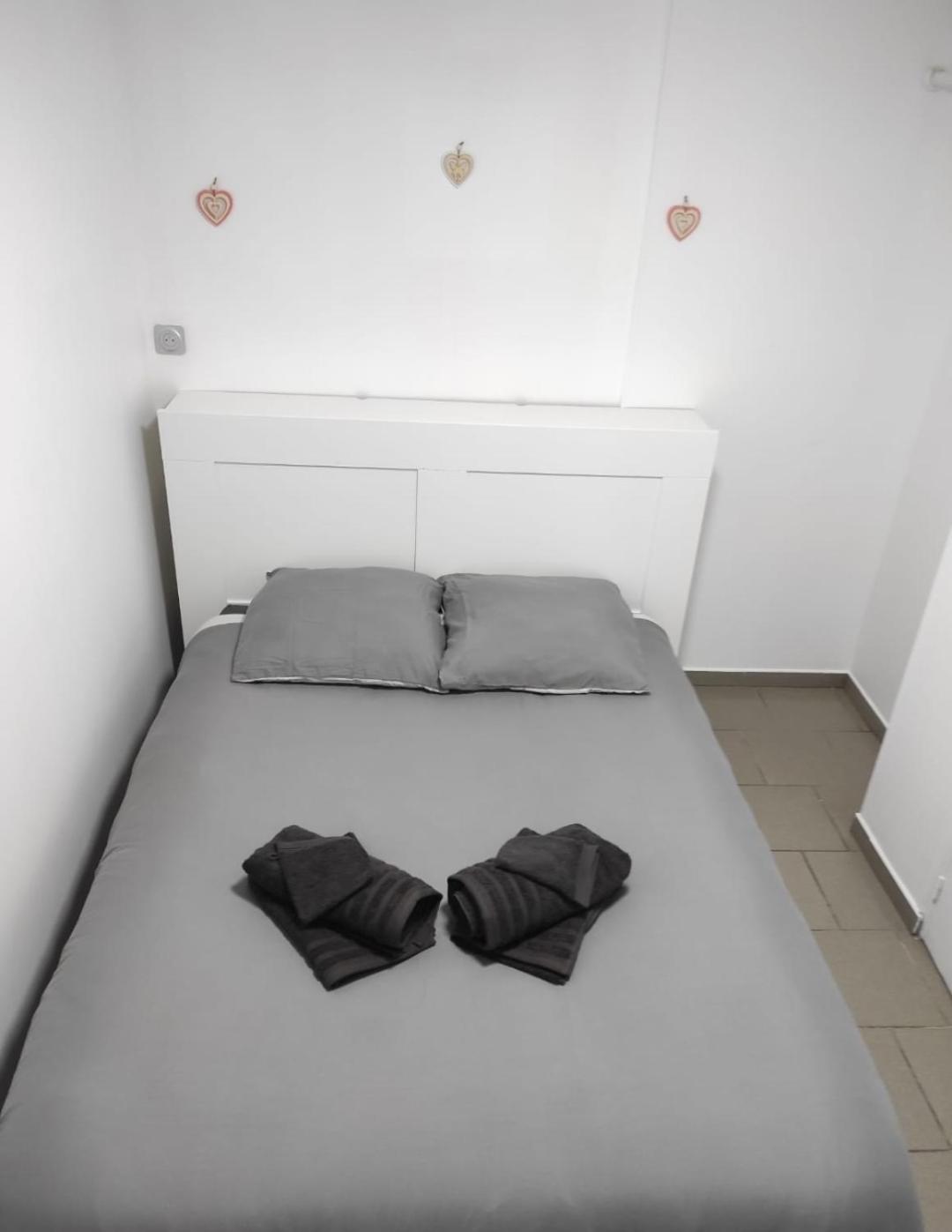 Cosy Plain-Pied Apartment Sin-le-Noble Bagian luar foto