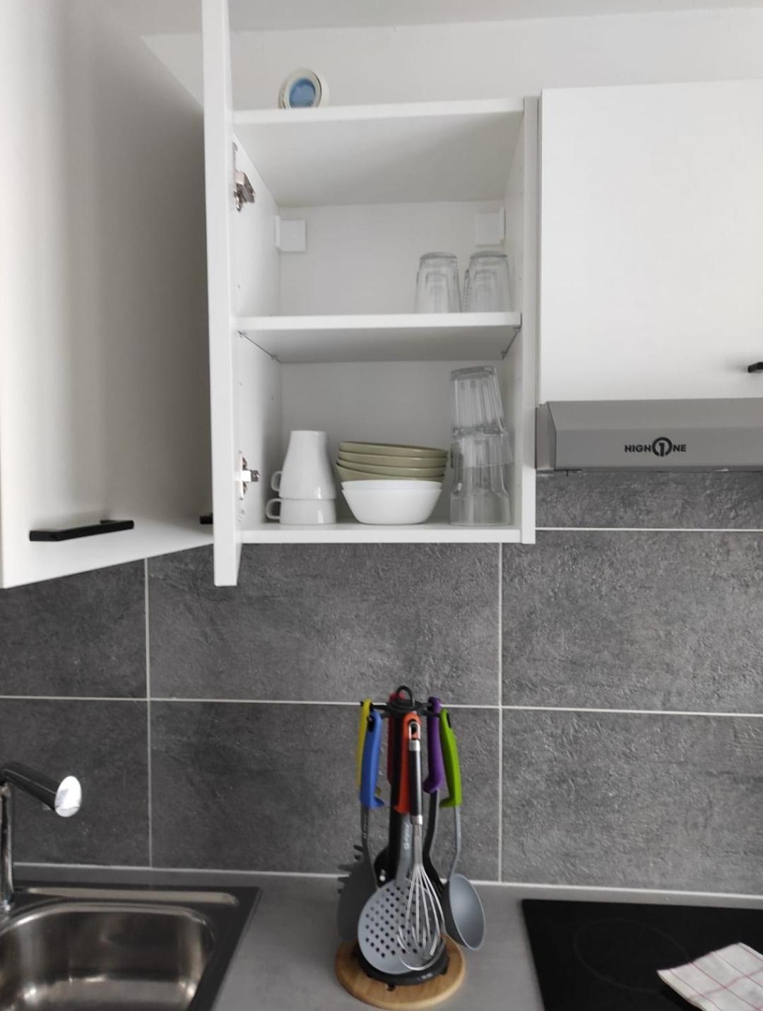 Cosy Plain-Pied Apartment Sin-le-Noble Bagian luar foto